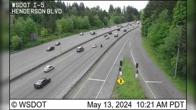 Traffic Cam Olympia: I-5 at MP 105.2: Henderson Blvd Player