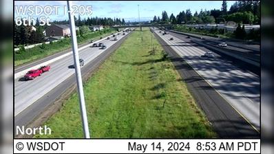 Traffic Cam Vancouver: I-205 at MP 28.6: 6th St Player
