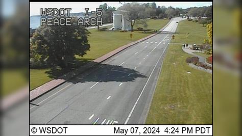 Traffic Cam Wenatchee › North: I-5 at MP 276.5: Peace Arch Player