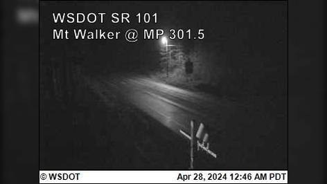 Traffic Cam Bees Mill › South: US 101 at MP 301.5: Mt Walker Player