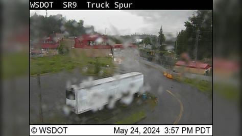 Traffic Cam Sumas: SR 9 at MP 98.1: Truck Spur Player