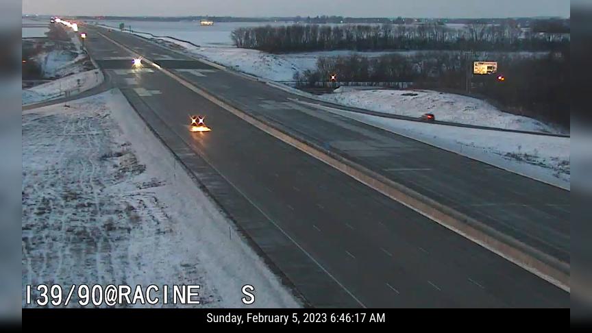 Janesville: I-39/90 at Racine Ave/WIS Traffic Camera