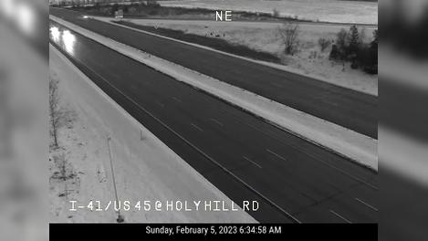 Traffic Cam Village of Richfield: I-41/US 45 at Holy Hill Rd Player