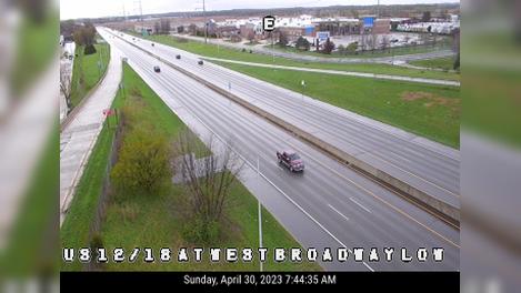 Traffic Cam Waunona: US 12/18 at West Broadway Lower Player