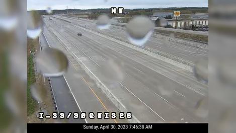 Traffic Cam Janesville: I-39/90 at WIS Player