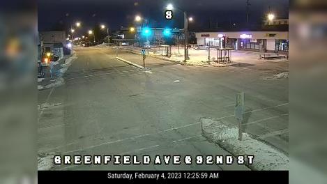 Traffic Cam West Allis: Greenfield Ave at 92nd St Player