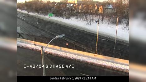 Traffic Cam Lomira: I-43/94 at Chase Ave Player