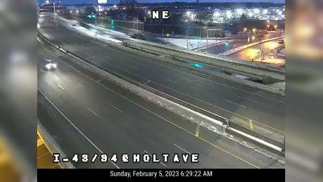 Traffic Cam Theresa Station: I-43/94 at Holt Ave Player
