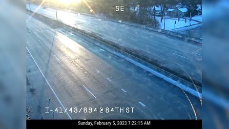 Traffic Cam Wauwatosa: I-41/43/894 at 84th St Player