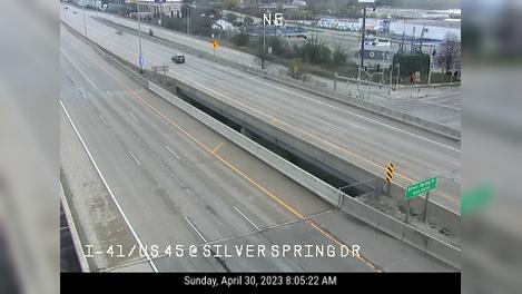 Traffic Cam Menomonee River Valley: I-41/US 45 at Silver Spring Dr Player