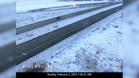 Traffic Cam Madison: I-41 at County S Player