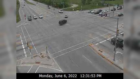Traffic Cam Brookfield: Greenfield Ave. SR 59 @ Moorland Rd Player