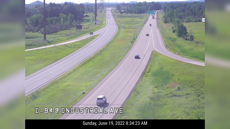 Traffic Cam Tomah: I-94 @ Industrial Dr Player