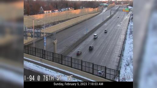 Traffic Cam Greenfield: I-94 at 76th St Player