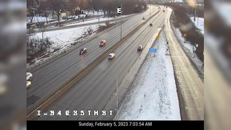 Traffic Cam Story Hill: I-94 at 35th St Player