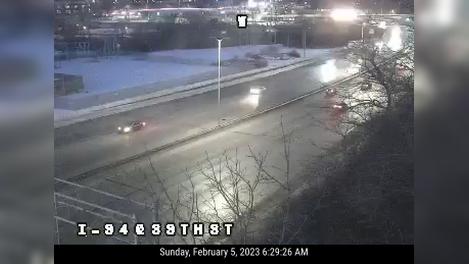 Traffic Cam Menomonee River Valley: I-94 at 39th St Player