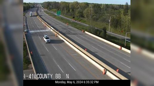 Traffic Cam Suamico: I-41 at County BB Player
