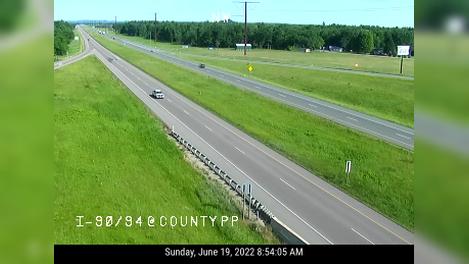 Oakdale: I-90/I-94 @ County PP Traffic Camera